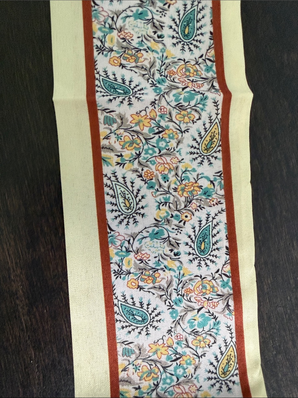 New Silk Like Twilly Scarf For Hair or Purse Intricate Floral Paisley Motif - Picture 3 of 5